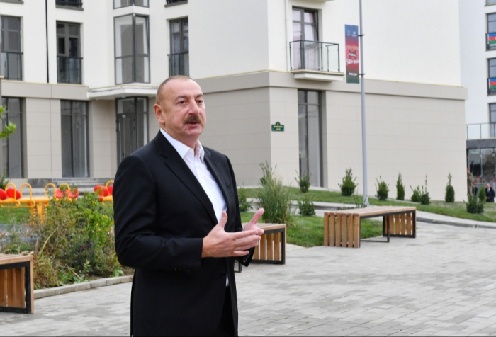  Ilham Aliyev: "Estamos implementando el primer proyecto de planificación urbana en Fuzuli" 