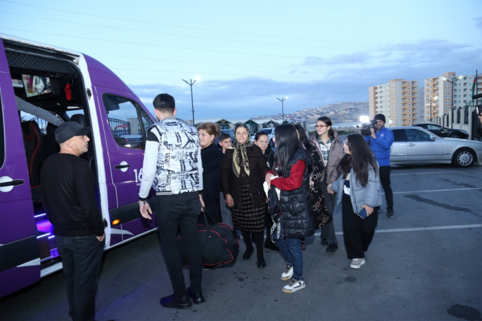   Aserbaidschan siedelt 83 weitere Familien in die Stadt Latschin um  