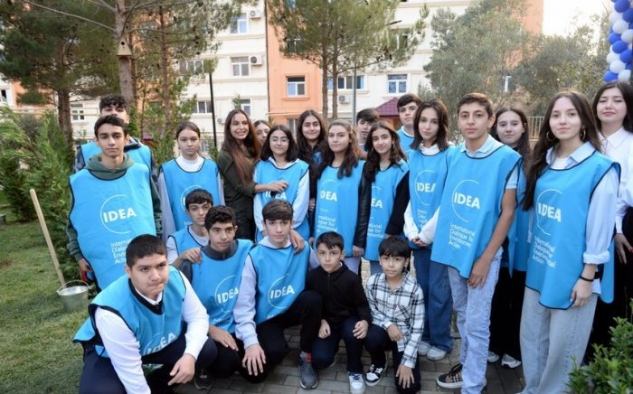    Leyla Əliyevanın iştirakı ilə növbəti “Bizim həyət”in açılışı olub  
   