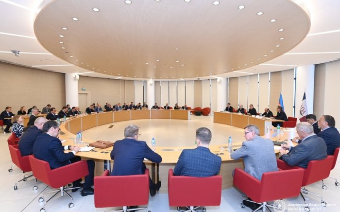    Ceyhun Bayramov Avropa ölkələrinin səfirləri ilə görüşüb  
   