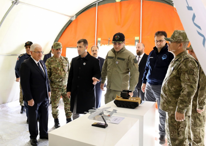 Exhibition of weapons and vehicles arranged on Distinguished Visitors Day held as part of joint tactical exercises