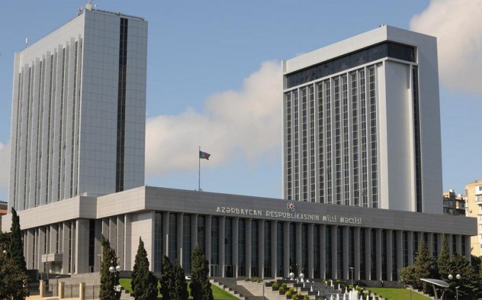    Milli Məclisə    "Arbitraj haqqında"    yeni qanun layihəsi daxil olub   
   