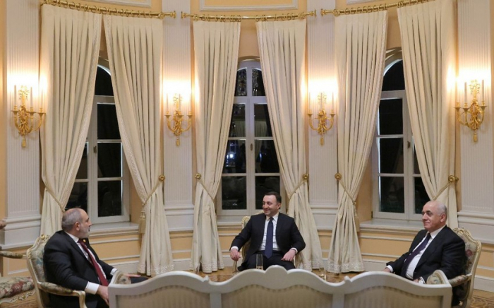   In Georgien fand ein Treffen zwischen den Ministerpräsidenten Aserbaidschans und Armeniens statt  
