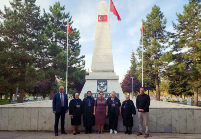   Aserbaidschanisches Verteidigungsministerium organisiert einen Besuch einer Gruppe von Märtyrerfamilien in der Türkei   