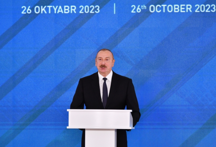     Presidente de Azerbaiyán:   "La inauguración de la planta solar fotovoltaica Garadagh es un momento histórico en nuestra historia"  