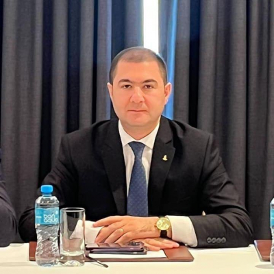 Riyakarlıq, yoxsa vətən xainliyi?!  
