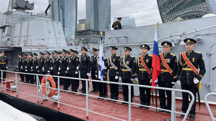   Buques de guerra de la Flotilla Rusa del Caspio realizan una visita amistosa a Bakú  