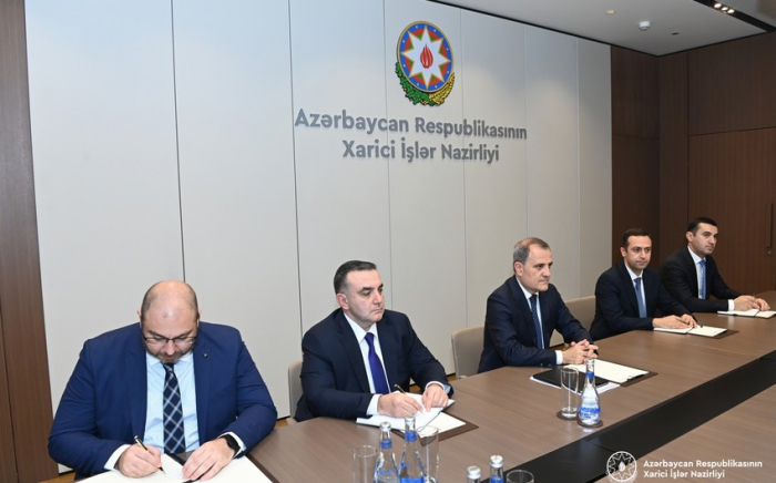 "Keçmiş münaqişəyə dini çalarlar verilməsi cəhdləri qəbuledilməzdir" "Keçmiş münaqişəyə dini çalarlar verilməsi cəhdləri qəbuledilməzdir"