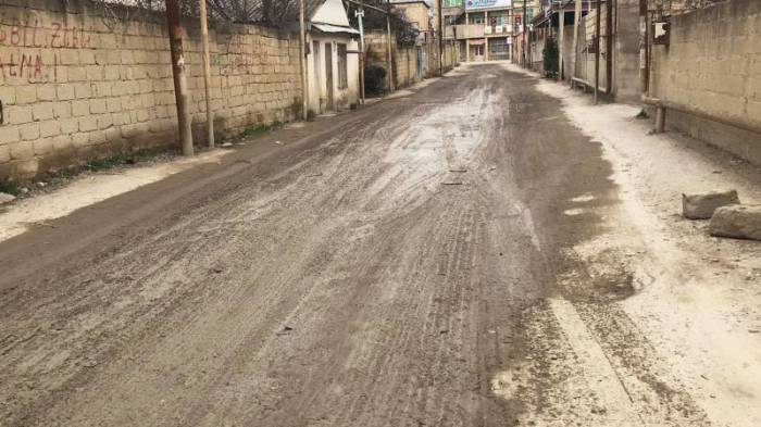 Cəlilabadın yolları keçilməz vəziyyətə düşüb