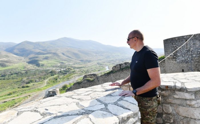    "Atamın 100 illiyini böyük rəmzi məna daşıyan Şuşada qeyd etməli idim"   