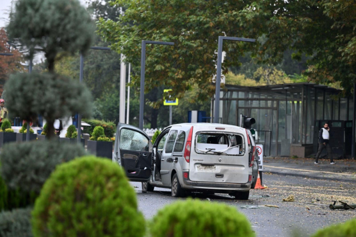   El Ministerio del Interior de Türkiye confirma un atentado terrorista cerca de su sede en Ankara  