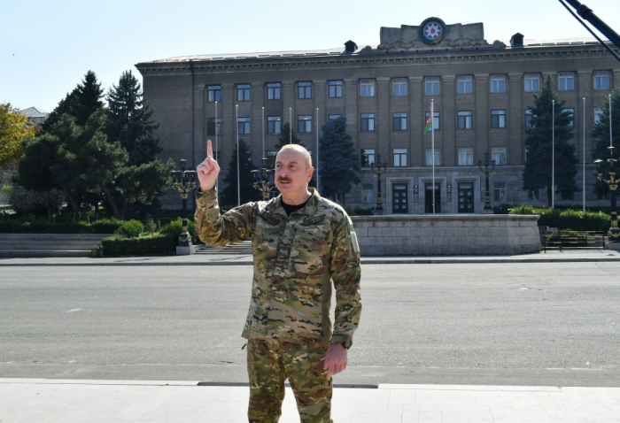   Ilham Aliyev: "Cuando Armenia ocupó nuestras tierras, todas las fuerzas importantes lo apoyaron, y la historia de hoy lo vuelve a demostrar"  