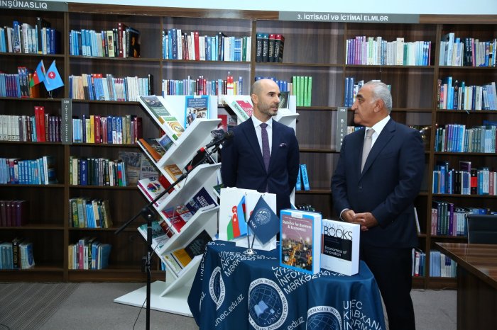    “Azərlotereya”dan UNEC kitabxanasına böyük töhfə   
