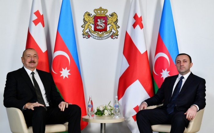    İlham Əliyevin İrakli Qaribaşvili ilə təkbətək görüşü başlayıb   