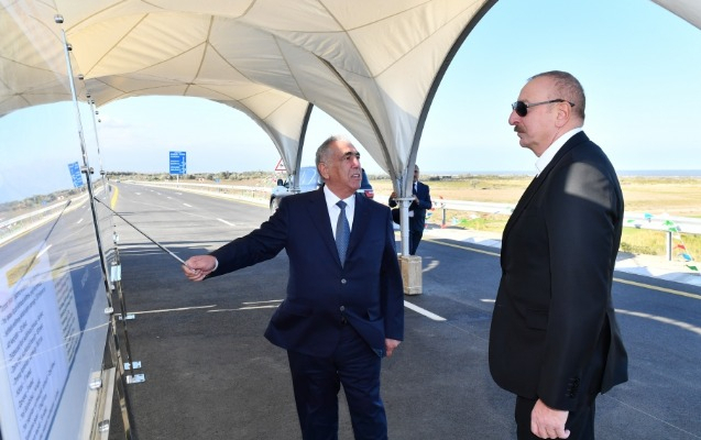  Ilham Aliyev participó en la inauguración de la autopista de peaje 