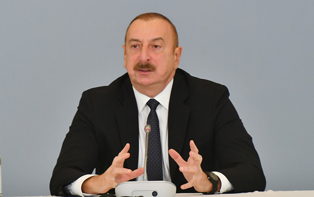  İlham Əliyev xaricdə oxuyan gənclərə dövlət dəstəyindən danışdı 