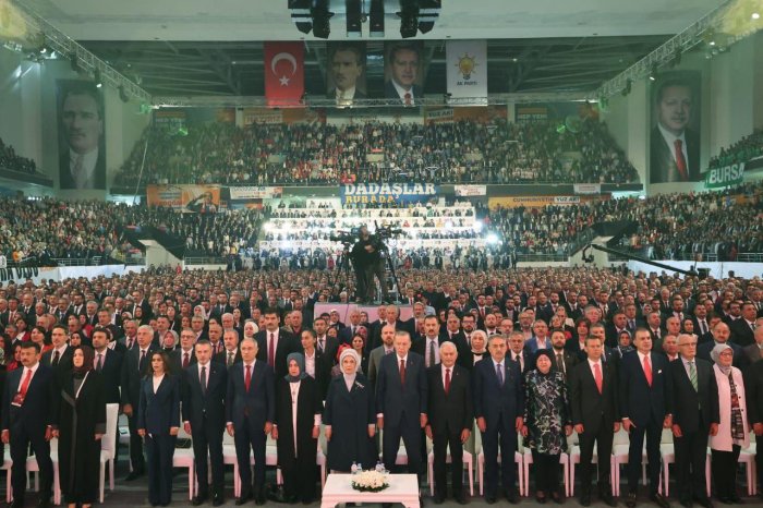 YAP nümayəndə heyəti AKP-nin qurultayına qatılıb