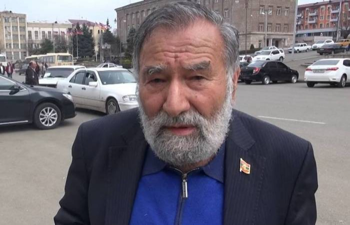       Zori Balayandan etiraf:    “İrəvanın erməni əhalisi başqa yerlərdən gəlmələrdir” -    VİDEO        
