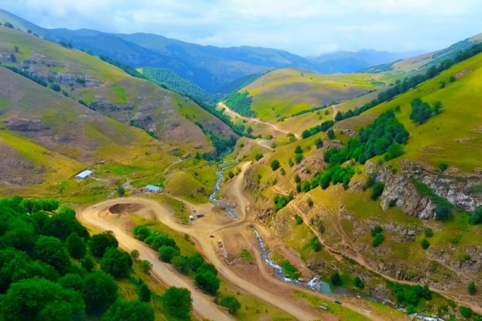    Qarabağ və Şərqi Zəngəzurda bayram və istirahət günlərinin havası     
