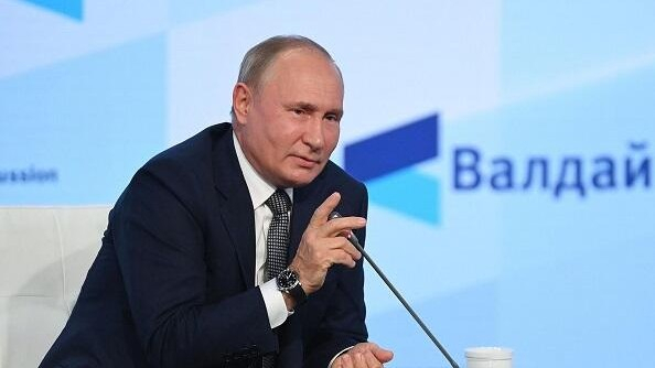 Putinin "Aleykumsalam"ı gündəm oldu - Video
Putinin "Aleykumsalam"ı gündəm oldu - Video