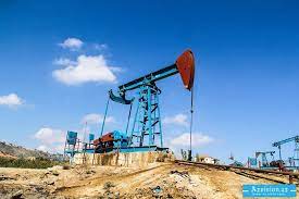 Azerbaijani oil price drops in world markets 