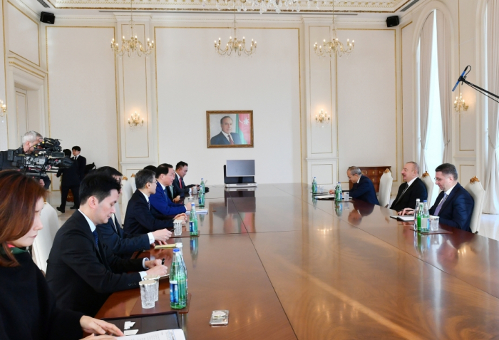  El Presidente de Azerbaiyán recibió a la delegación encabezada por el Presidente de la Cámara de Comercio e Industria de la República de Corea 