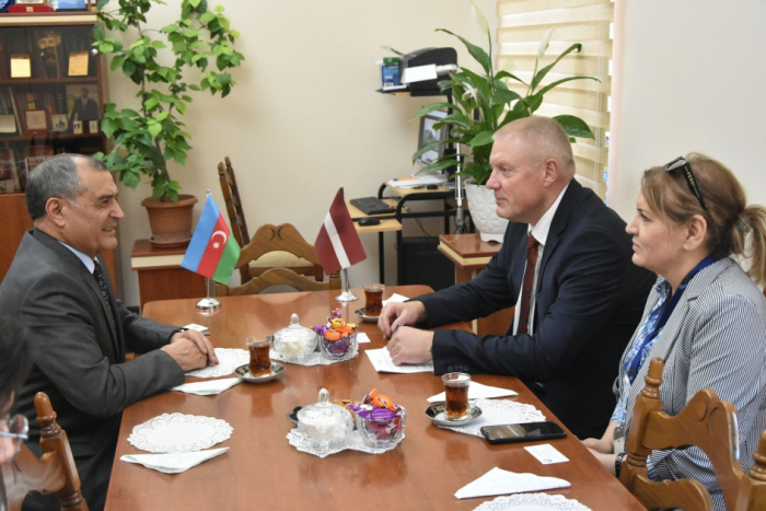   Aserbaidschanische und lettische Nationalbibliotheken diskutieren über Ausbau der Zusammenarbeit  