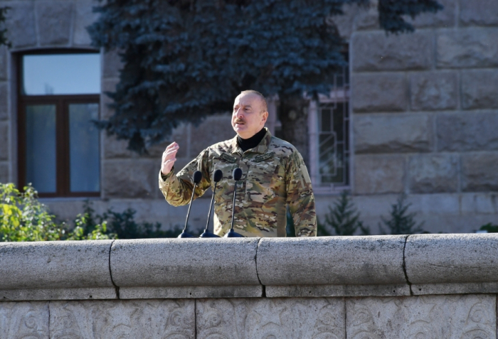   Ilham Aliyev :   J’ai promis à mon peuple qu’un jour viendrait où le drapeau azerbaïdjanais flotterait sur toutes les terres occupées, et ce jour est venu