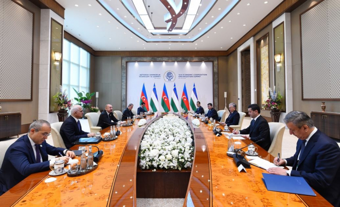  President Ilham Aliyev meets President Shavkat Mirziyoyev in Tashkent  