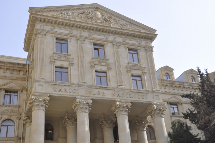   Außenministerium Aserbaidschans äußerte sich zur Bewaffnung Armeniens durch Frankreich  