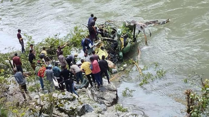 Jammu: At least 36 die after bus falls into India gorge