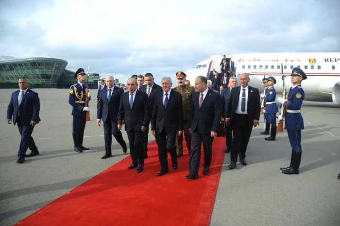   President of Iraq arrives on official visit to Azerbaijan  