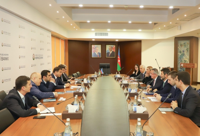   Zentralbank Aserbaidschans und EBWE erörtern Perspektiven für eine Zusammenarbeit  