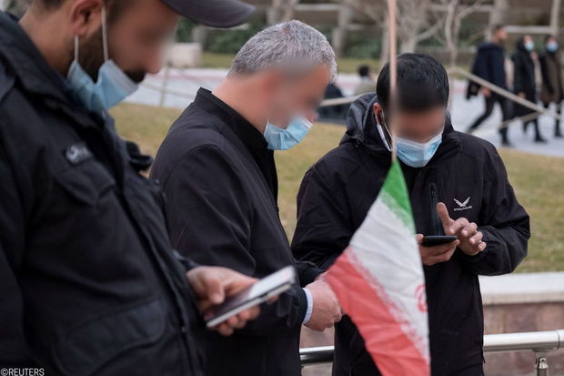 Tehran “mobil telefonlara nəzarət polisi” yaradıb    - FOTO     
