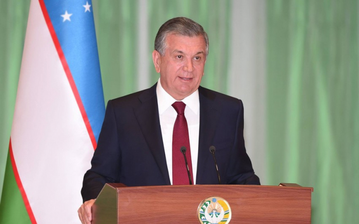     Şavkat Mirziyoyev Bakıya gəlir  
   