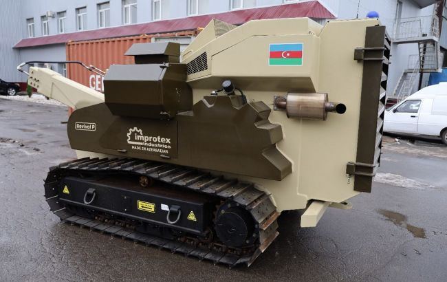   Azerbaijan sends mine-clearing vehicle to Ukraine  