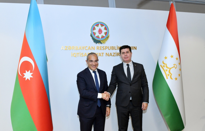 Azerbaiyán y Tayikistán discuten la expansión de la cooperación económica y comercial