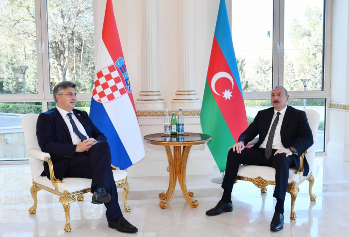  Azerbaijani President holds one-on-one meeting with Croatian PM 