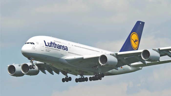    “Lufthansa”nın təyyarəsi Bakıya təcili eniş etdi  
