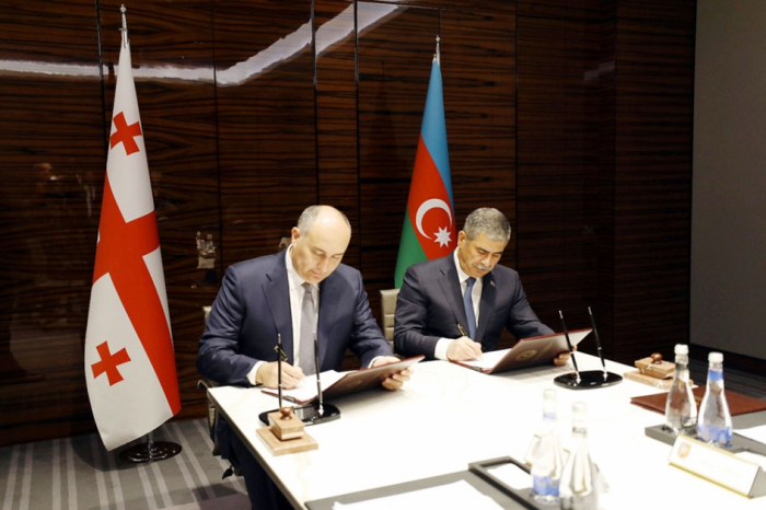   Se firma un plan bilateral de cooperación militar entre los Ministerios de Defensa de Azerbaiyán y Georgia  