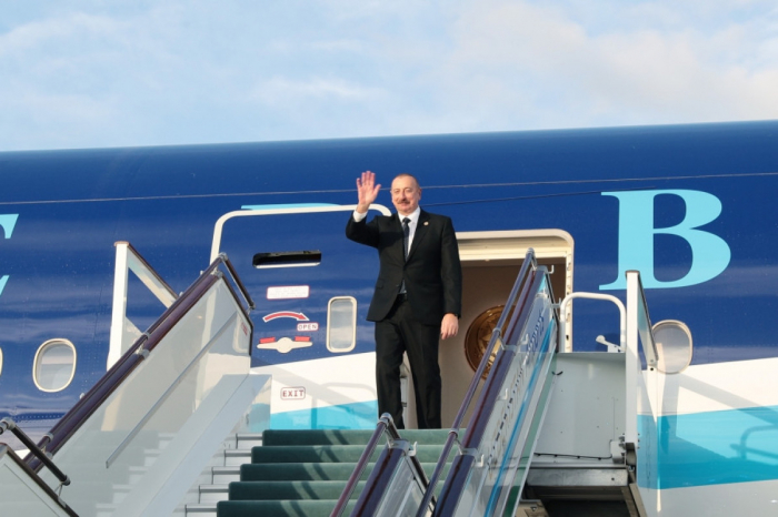 Le président Ilham Aliyev termine sa visite en Ouzbékistan