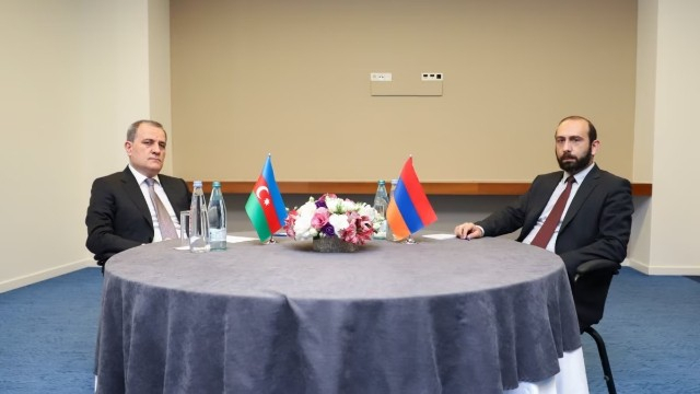 "Ereván no recibió propuesta para la reunión entre los ministros de Exteriores de Azerbaiyán y Armenia"