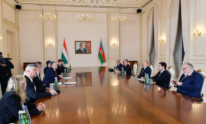   Meeting between President Ilham Aliyev, Hungarian PM kicks off  