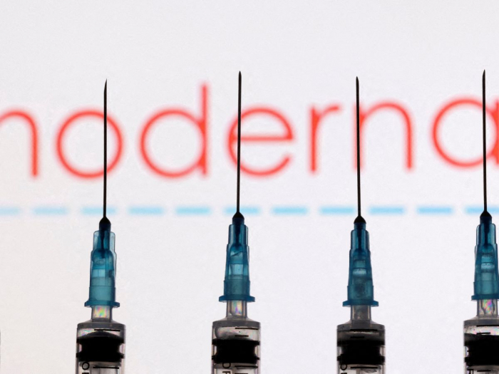 Moderna abaisse sa prévision de CA annuel avec le recul de la demande pour les vaccins anti-COVID-19