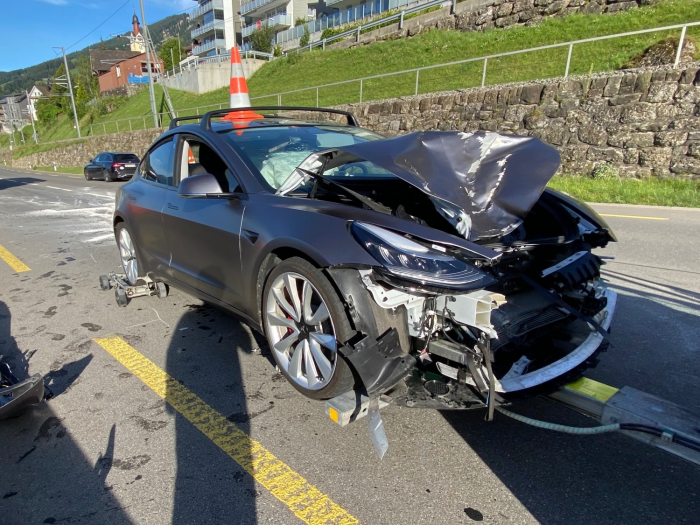 Tesla mis hors de cause dans un accident mortel