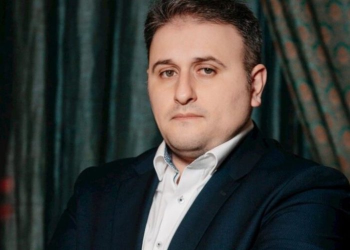  Yeni müdafiə sənayesi naziri kollektivə təqdim edilib