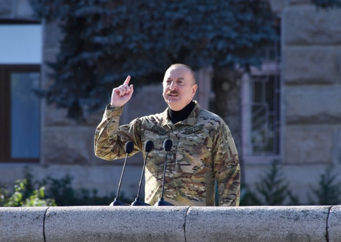    "XXI əsrdə heç bir ordu bizim qədər peşəkarlıq, fədakarlıq göstərməyib" -    Prezident      