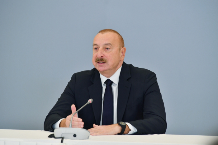   Ilham Aliyev : Pour nous, le plus important est de créer des emplois décents pour les anciens réfugiés  