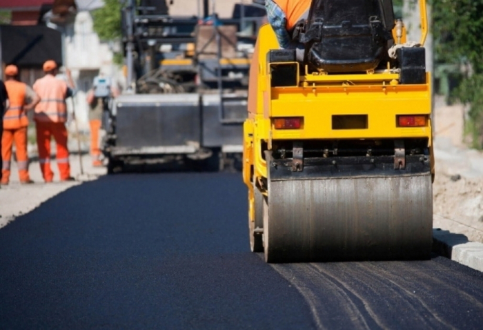 450 000 manats débloqués pour la rénovation des routes dans les bourgs de Zabrat, Sabountchou et Ramana