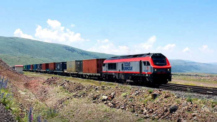   Azerbaijan introduces big discounts on railway transportation for Turkish carriers  